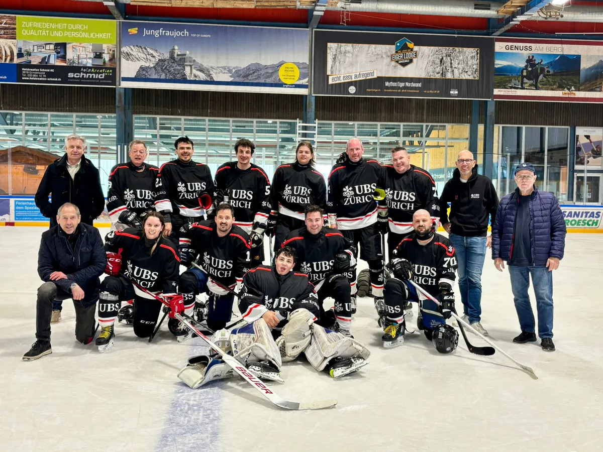 EHC UBS Zürich team photo at UBS Tournament Grindelwald 2026